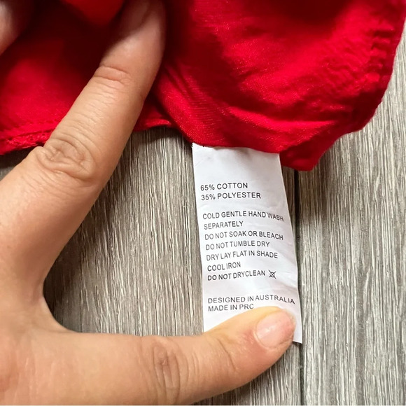 Luvalot red crop top woth silver zipper back size 8 - Picture 6 of 6